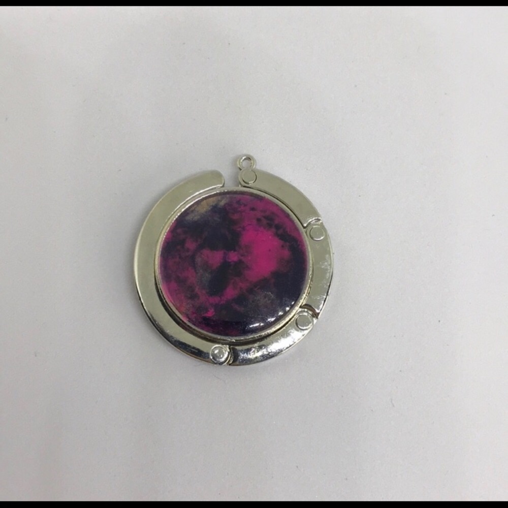 Sleek Travel Mate: Handmade Pink & Black Acrylic Resin Purse Hook - Travel Size